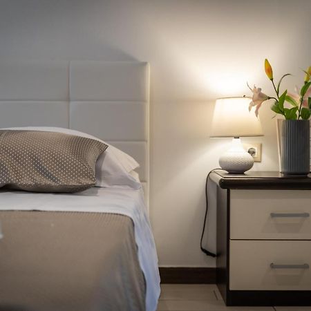 Studio Apartment La Luna Split Exteriér fotografie
