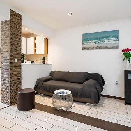 Studio Apartment La Luna Split Exteriér fotografie