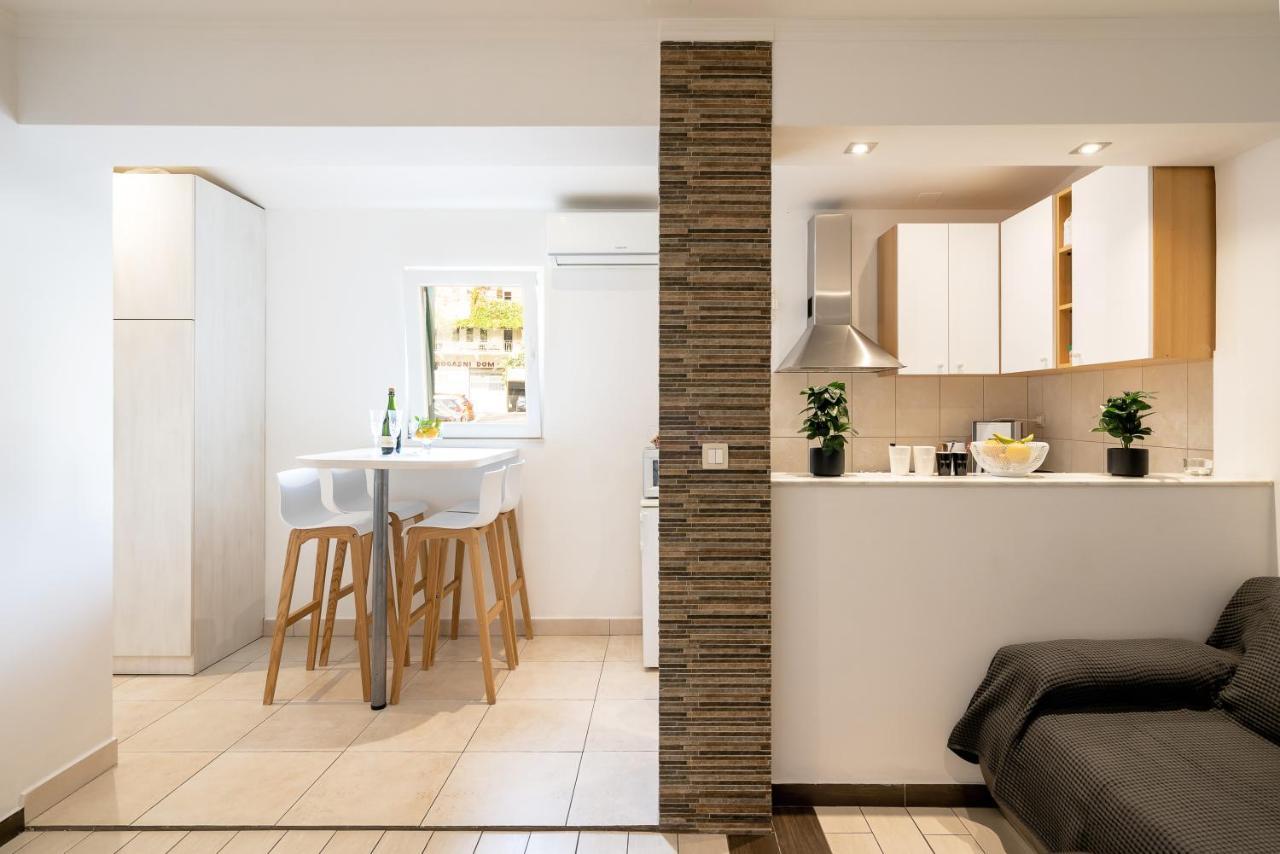 Studio Apartment La Luna Split Exteriér fotografie