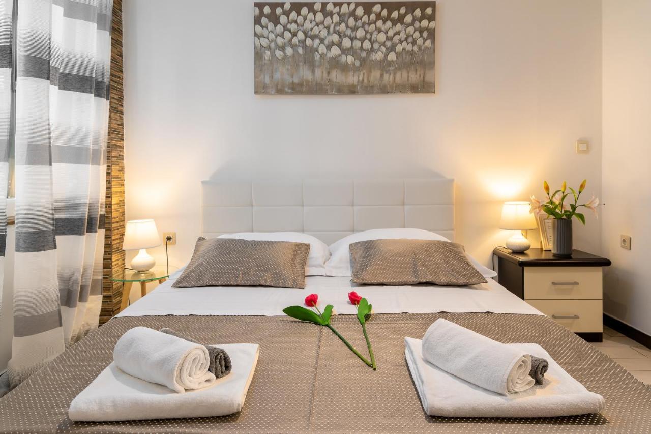 Studio Apartment La Luna Split Exteriér fotografie