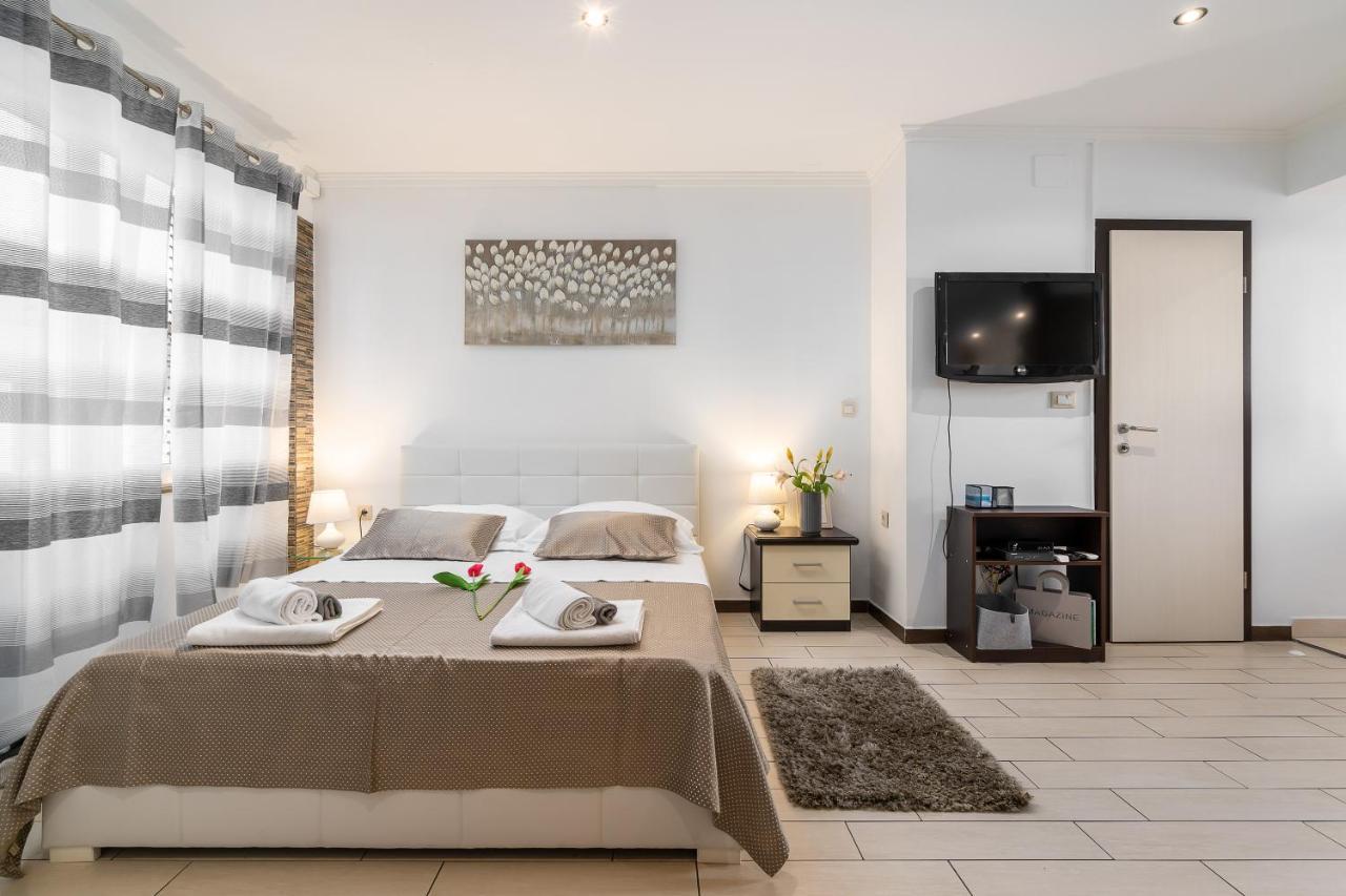 Studio Apartment La Luna Split Exteriér fotografie