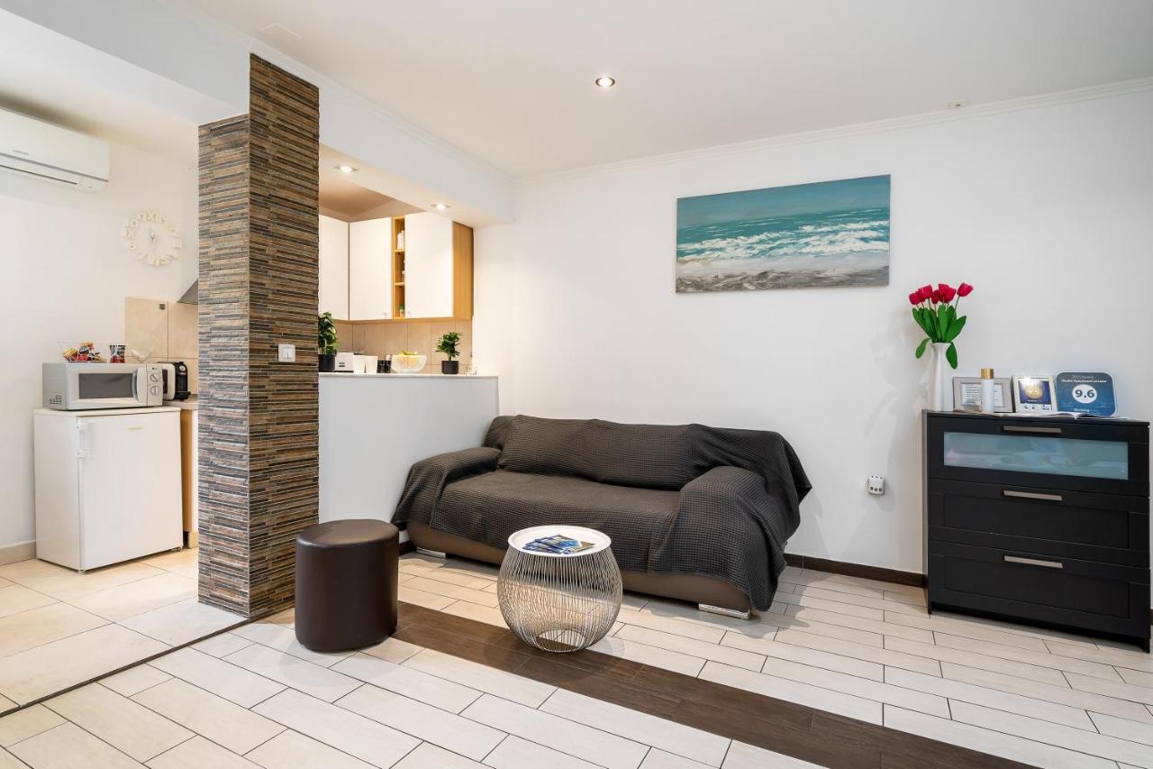 Studio Apartment La Luna Split Exteriér fotografie
